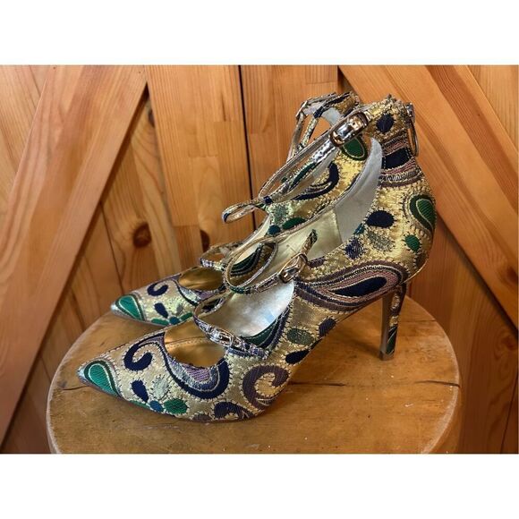 Marc Fisher Strappy Lace Up Women's Heels Gold Pointed Toe Paisley Floral Decor - Picture 3 of 7